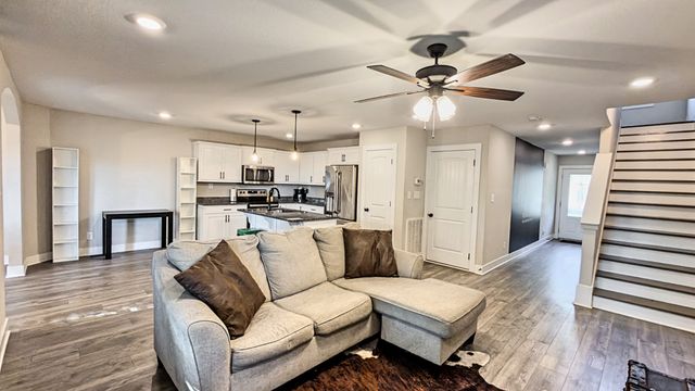 414B Oak St, Clarksville, TN 37042