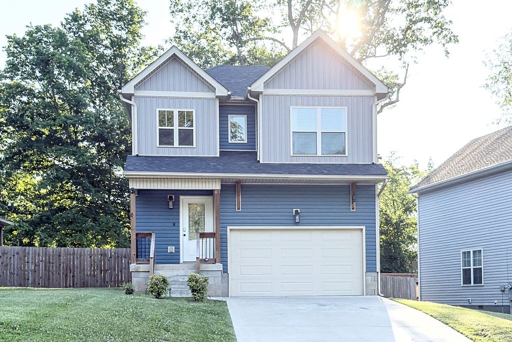 414B Oak St, Clarksville, TN 37042