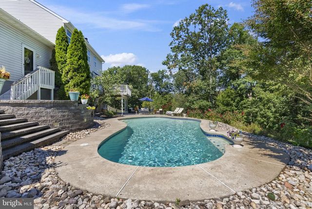 160 JOAN DR, Collegeville, PA 19426