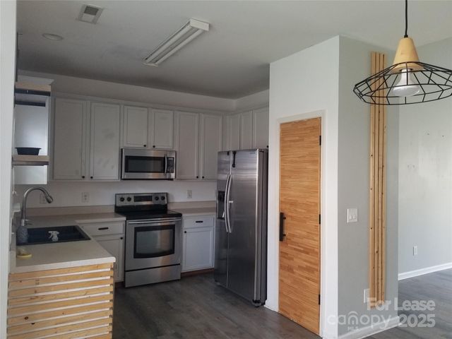 8716 Berrybrook Lane, Charlotte, NC 28269