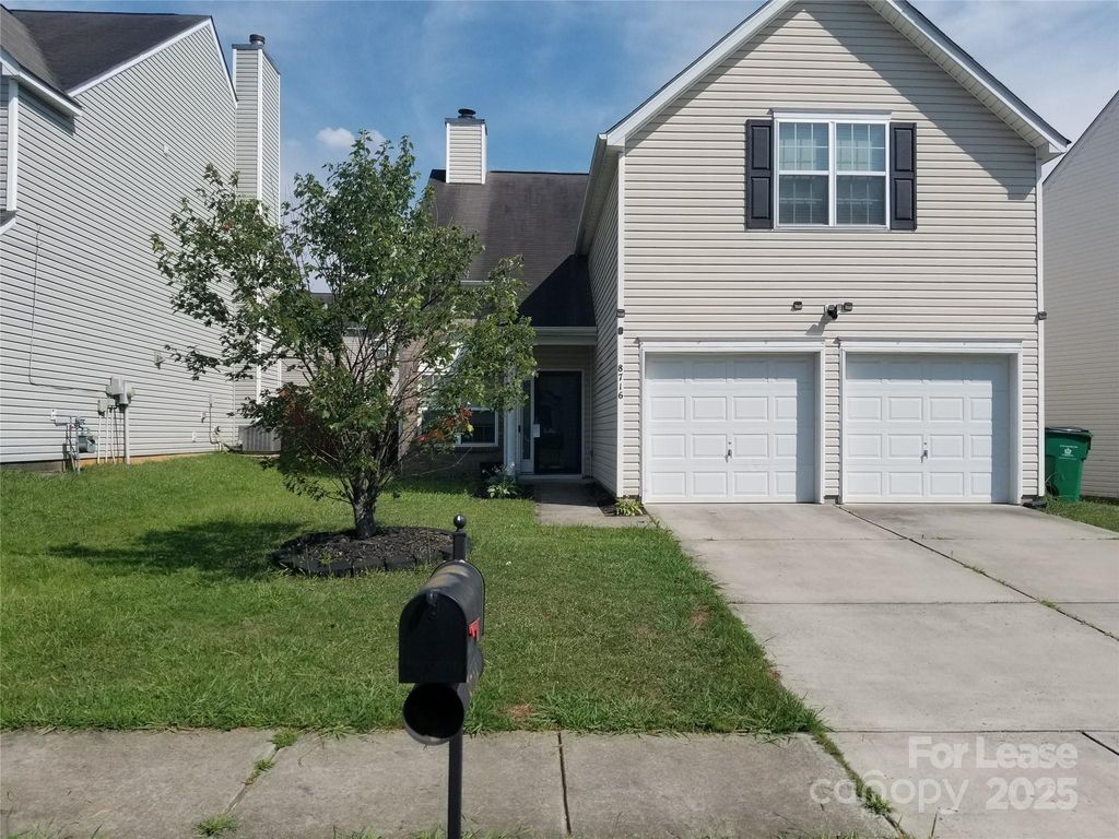 8716 Berrybrook Lane, Charlotte, NC 28269