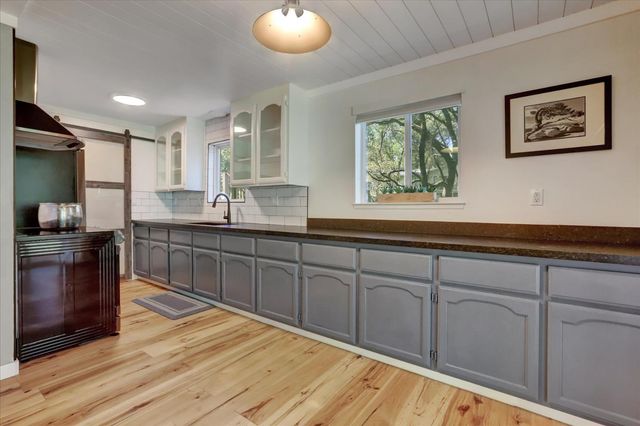 17862 Foxtail Dr, Penn Valley, CA 95946