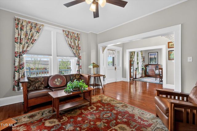 305 Texas Avenue, Bristol, VA 24201