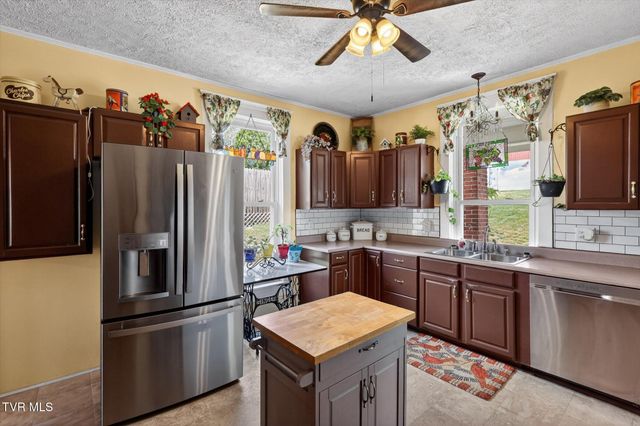305 Texas Avenue, Bristol, VA 24201