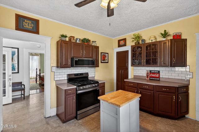 305 Texas Avenue, Bristol, VA 24201