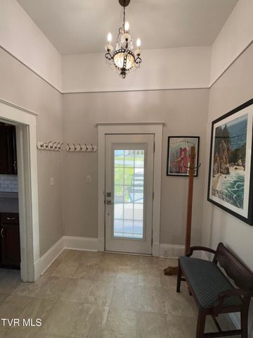 305 Texas Avenue, Bristol, VA 24201