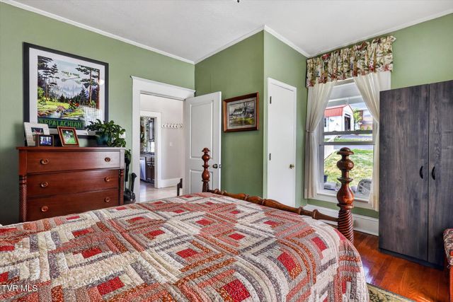 305 Texas Avenue, Bristol, VA 24201