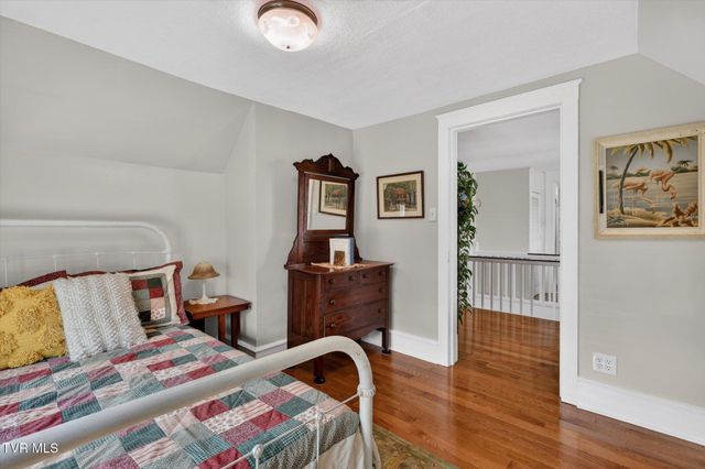 305 Texas Avenue, Bristol, VA 24201