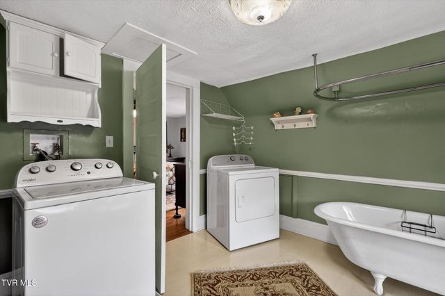 305 Texas Avenue, Bristol, VA 24201
