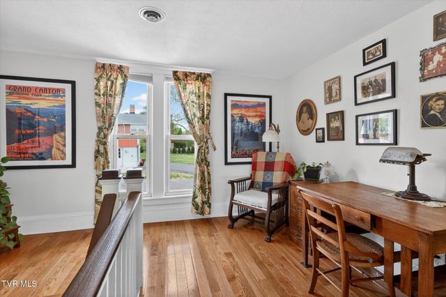 305 Texas Avenue, Bristol, VA 24201