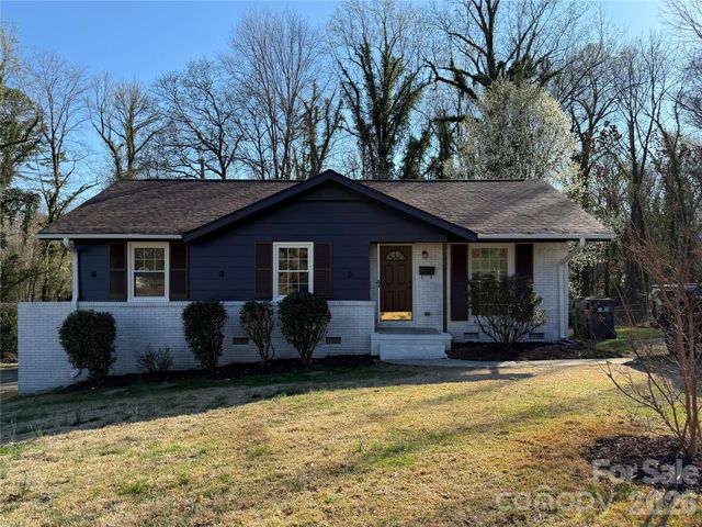 1423 Chelveston Drive, Charlotte, NC 28208