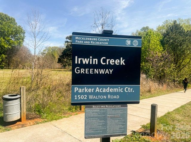 1423 Chelveston Drive, Charlotte, NC 28208