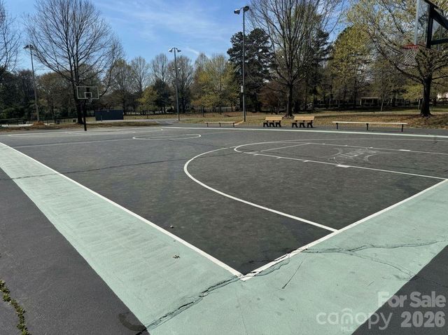 1423 Chelveston Drive, Charlotte, NC 28208