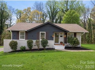 1423 Chelveston Drive, Charlotte, NC 28208