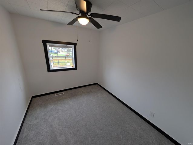 7625 N ST RD 159, Bicknell, IN 47512