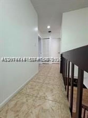 835 NW 81st Way 5, Plantation, FL 33324