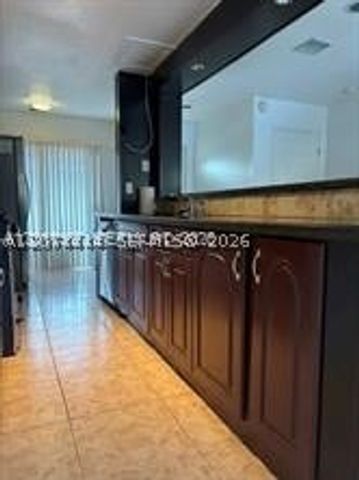 835 NW 81st Way 5, Plantation, FL 33324