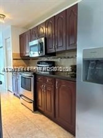 835 NW 81st Way 5, Plantation, FL 33324