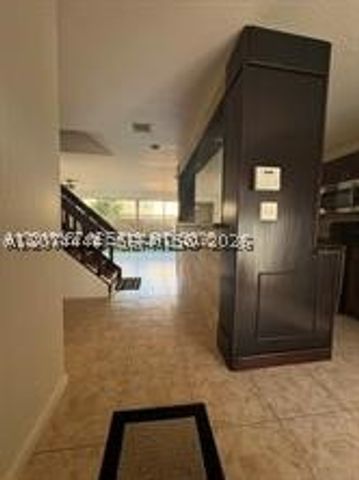 835 NW 81st Way 5, Plantation, FL 33324