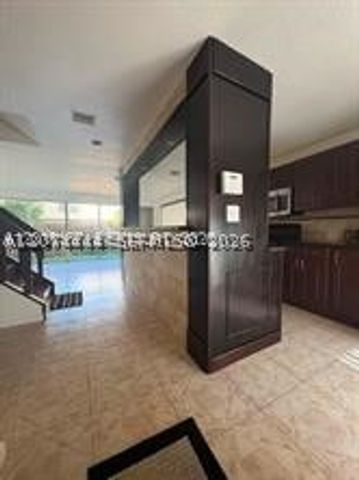 835 NW 81st Way 5, Plantation, FL 33324