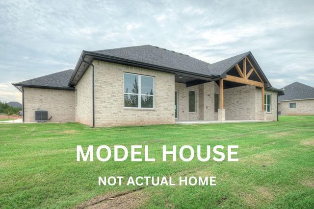 2434 Wolf Creek Bend, Blanchard, OK 73010