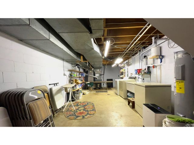 6240 Azure Lane, Indianapolis, IN 46220