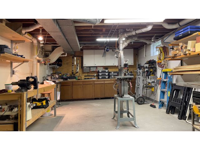6240 Azure Lane, Indianapolis, IN 46220