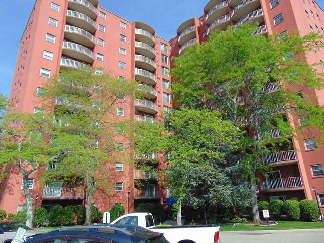 115 W Squantum St 816, Quincy, MA 02171