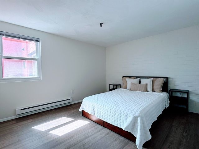115 W Squantum St 816, Quincy, MA 02171