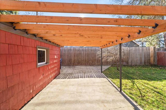 411 W 26th Ave, Spokane, WA 99203