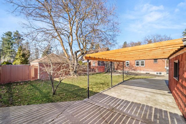 411 W 26th Ave, Spokane, WA 99203