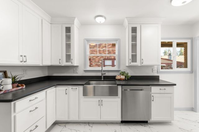 411 W 26th Ave, Spokane, WA 99203