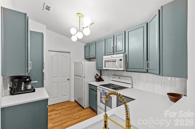 10652 Hill Point Court, Charlotte, NC 28262