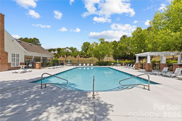 10652 Hill Point Court, Charlotte, NC 28262