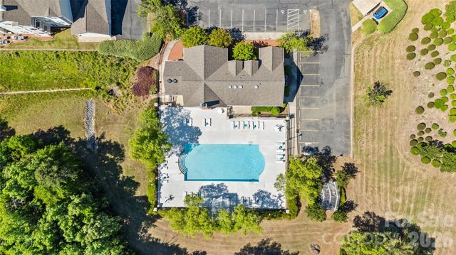 10652 Hill Point Court, Charlotte, NC 28262
