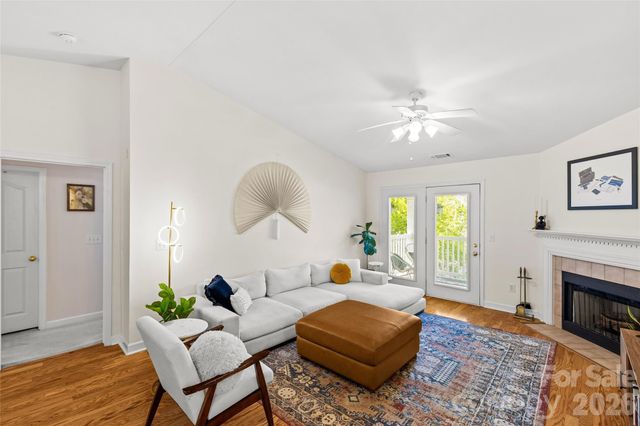 10652 Hill Point Court, Charlotte, NC 28262