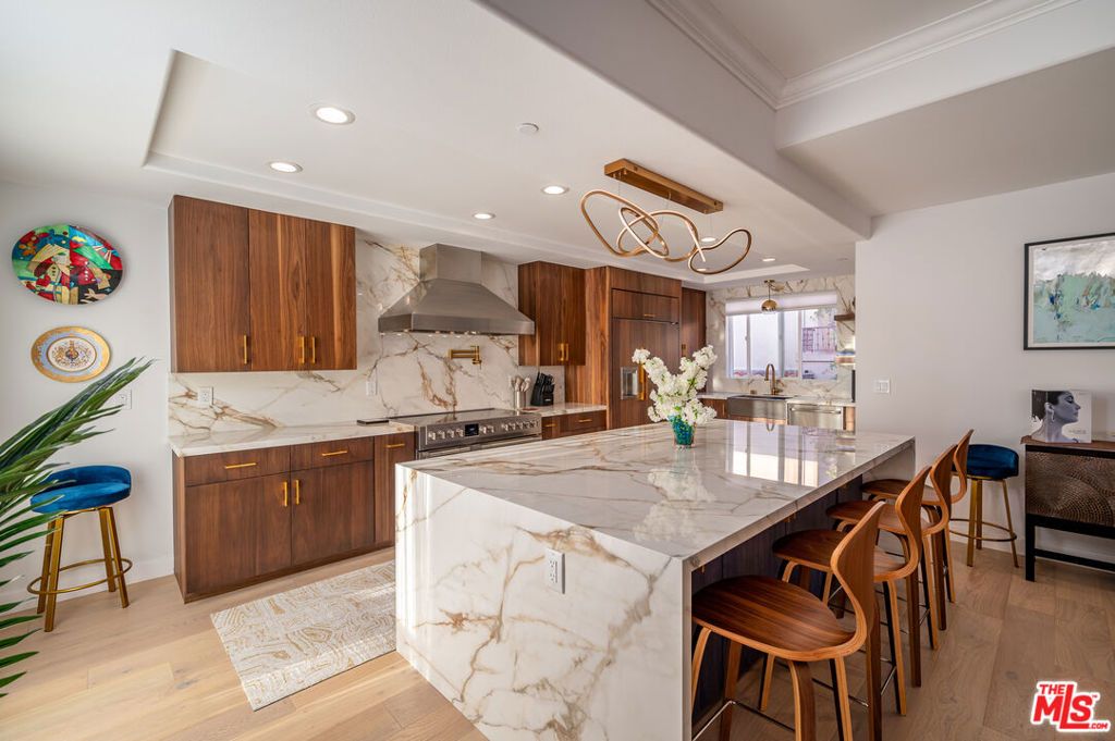 706 11th Street, Hermosa Beach, CA 90254 — exterior