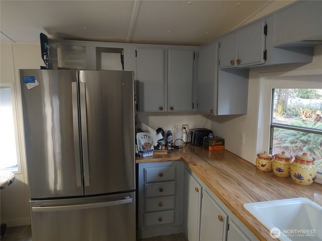 450 N Duckabush Drive E, Hoodsport, WA 98548