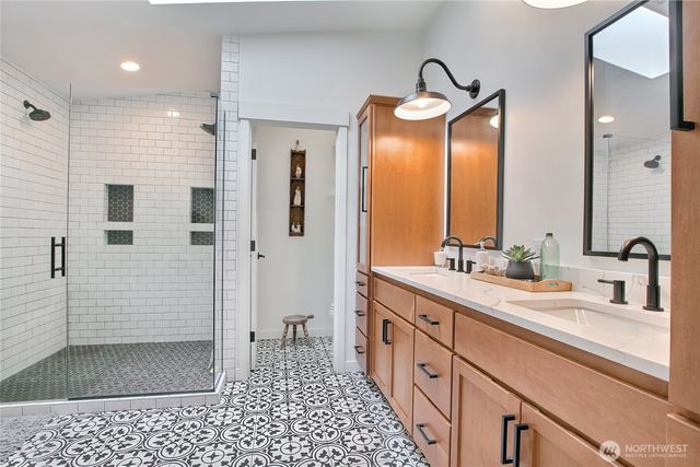 16023 Snohomish Avenue, Snohomish, WA 98296