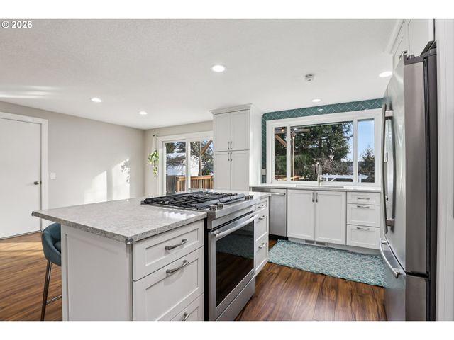 7870 Sw 165TH Ave, Beaverton, OR 97007