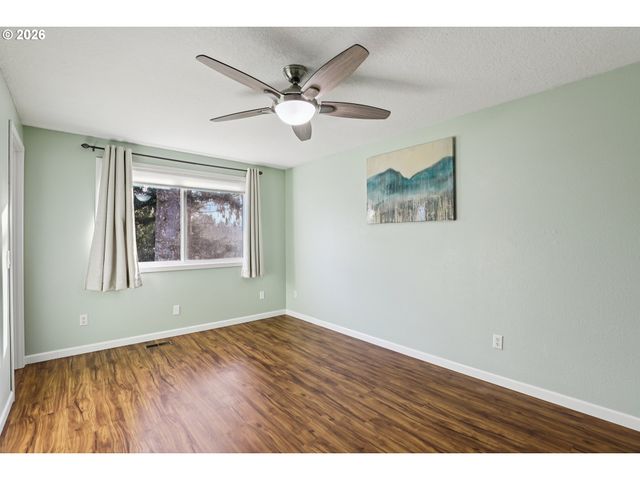 7870 Sw 165TH Ave, Beaverton, OR 97007