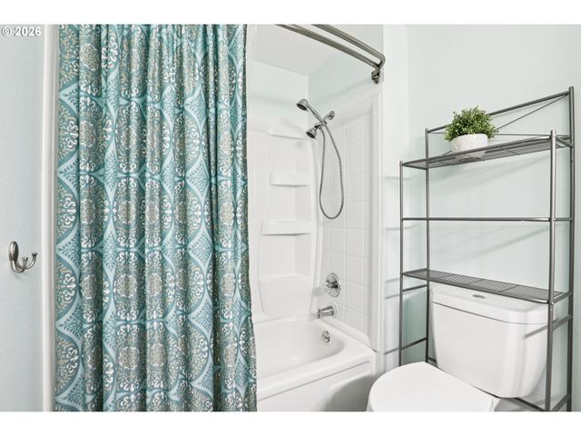 7870 Sw 165TH Ave, Beaverton, OR 97007