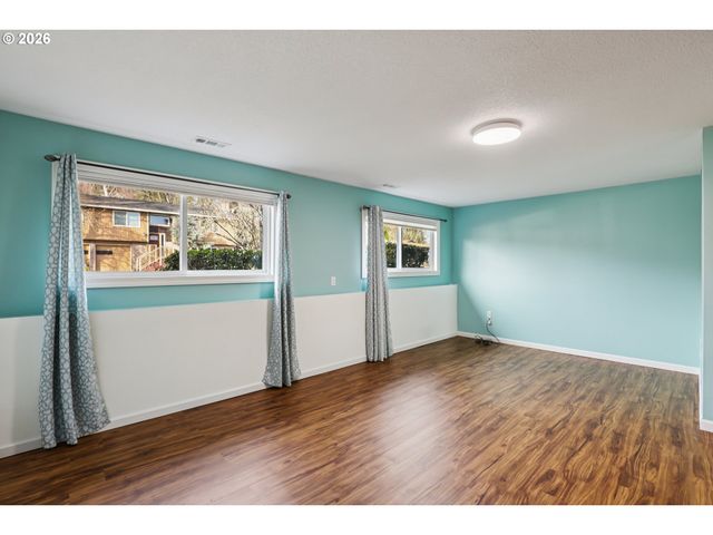 7870 Sw 165TH Ave, Beaverton, OR 97007