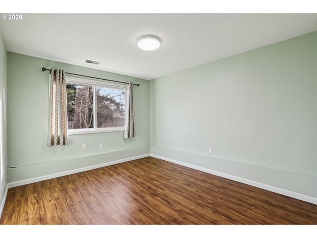 7870 Sw 165TH Ave, Beaverton, OR 97007