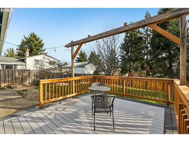 7870 Sw 165TH Ave, Beaverton, OR 97007