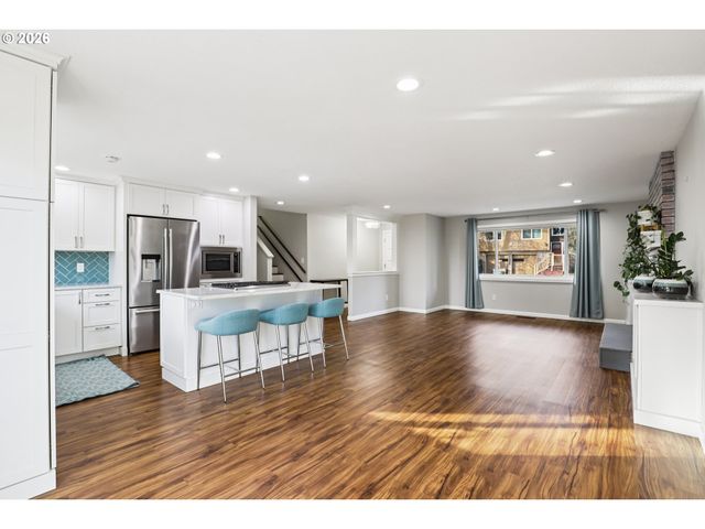 7870 Sw 165TH Ave, Beaverton, OR 97007