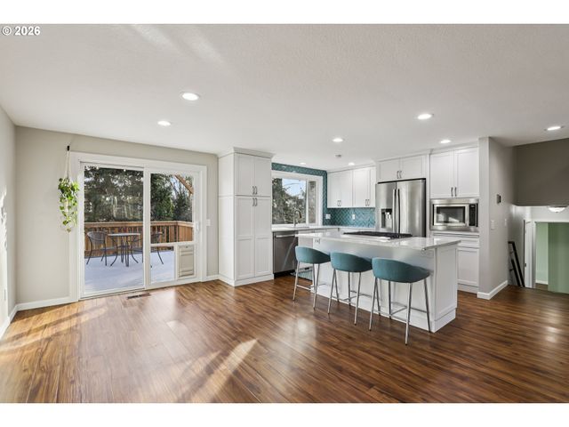 7870 Sw 165TH Ave, Beaverton, OR 97007