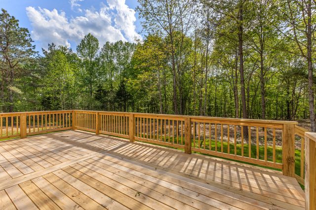 1013 Walnut Grove Rd, Dickson, TN 37055