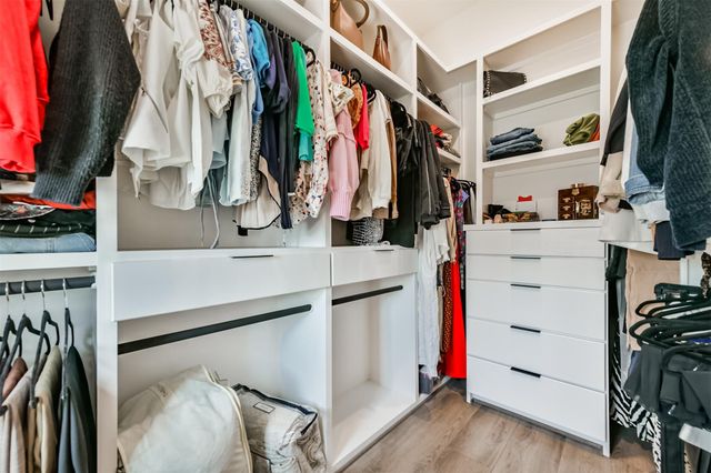 4211 Nichols St, Houston, TX 77020