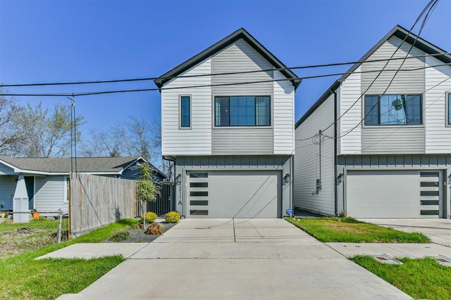 4211 Nichols St, Houston, TX 77020